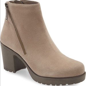 NWT Blondo waterproof chunky suede booties